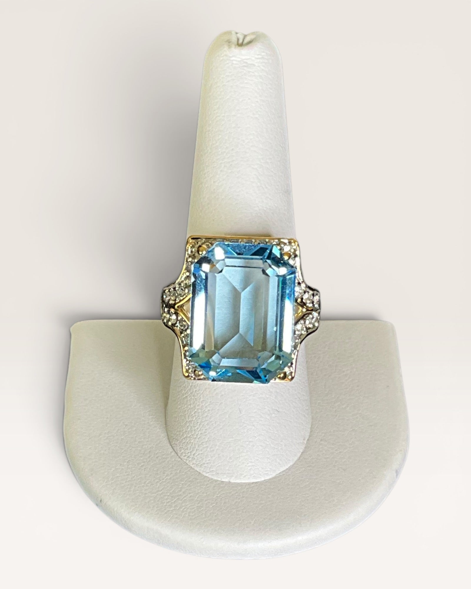 18K Gold Electroplate Blue Stone Cocktail Ring - Estate Sale (Great Condition)