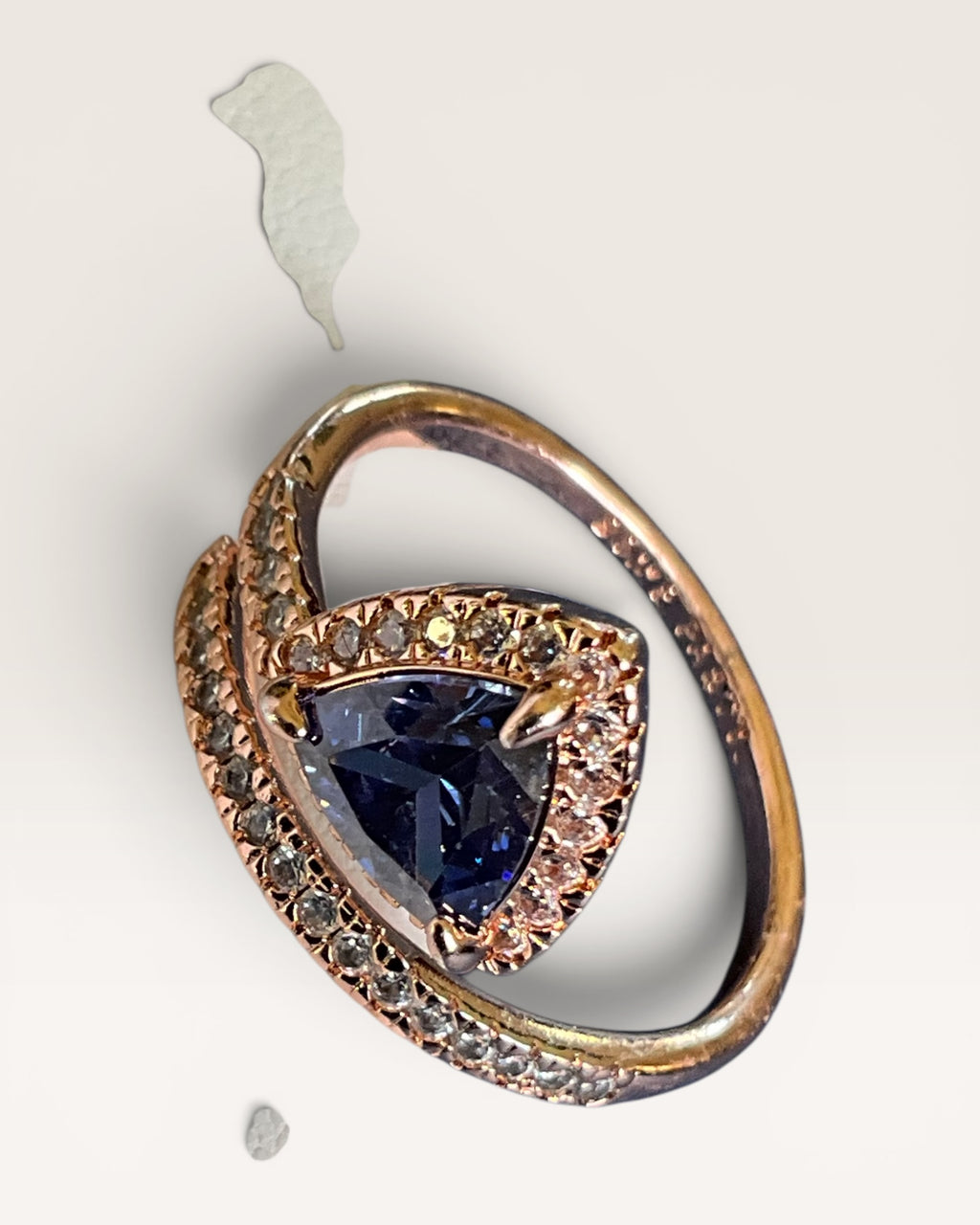 Bomb Party Glitzy Chic Sapphire Cubic Zirconia Ring - Estate Sale (Great Condition)