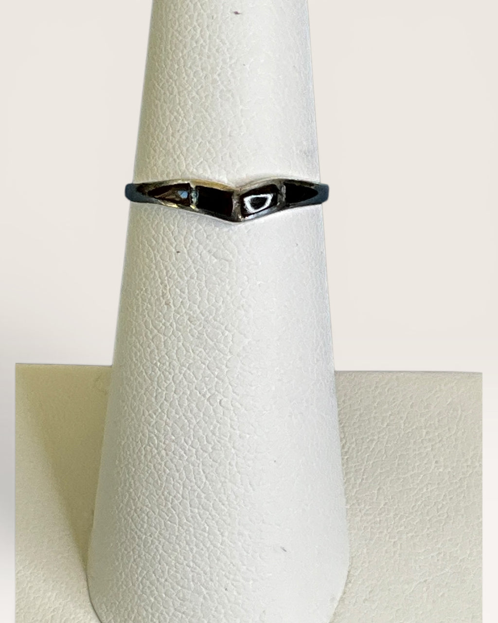 Dainty Inlay Sterling Silver Black Onyx Ring - Estate Sale (Great Condition)