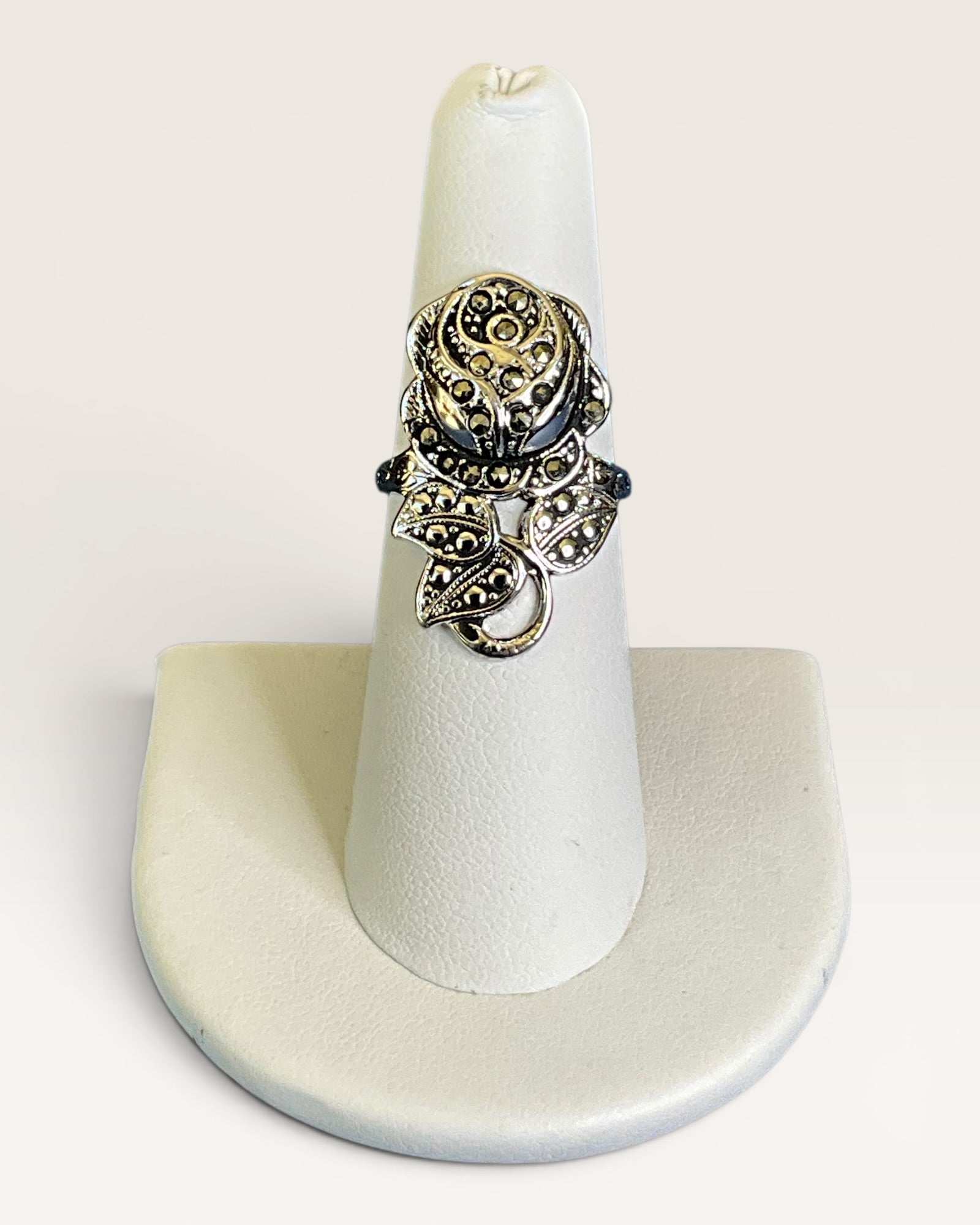 Sterling Silver Vintage Art Deco Marcasite Ring - Estate Sale (Great Condition)