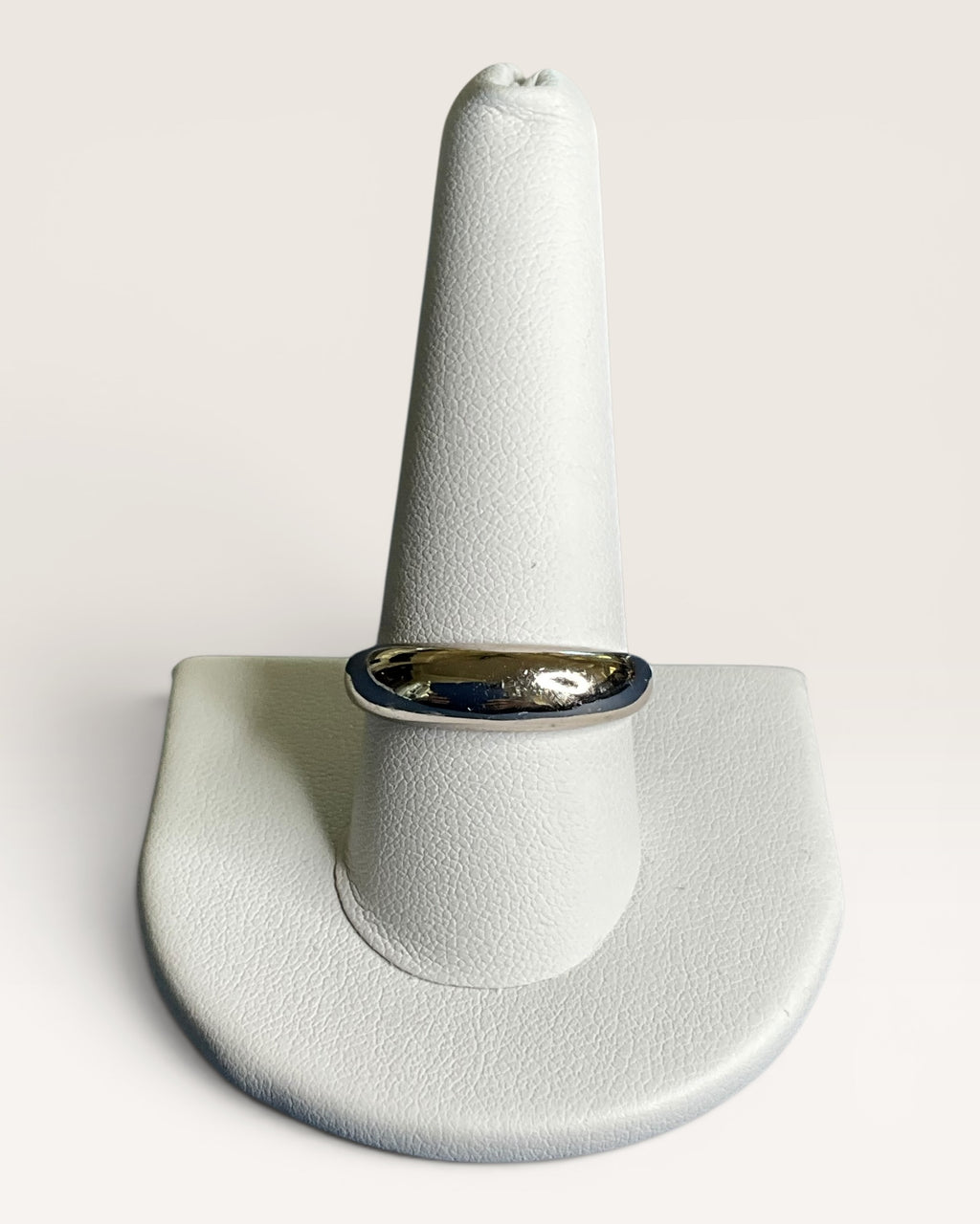 Minimalist Silver-Tone Dome Band Unisex Comfort Ring - Estate Sale (Great Condition)