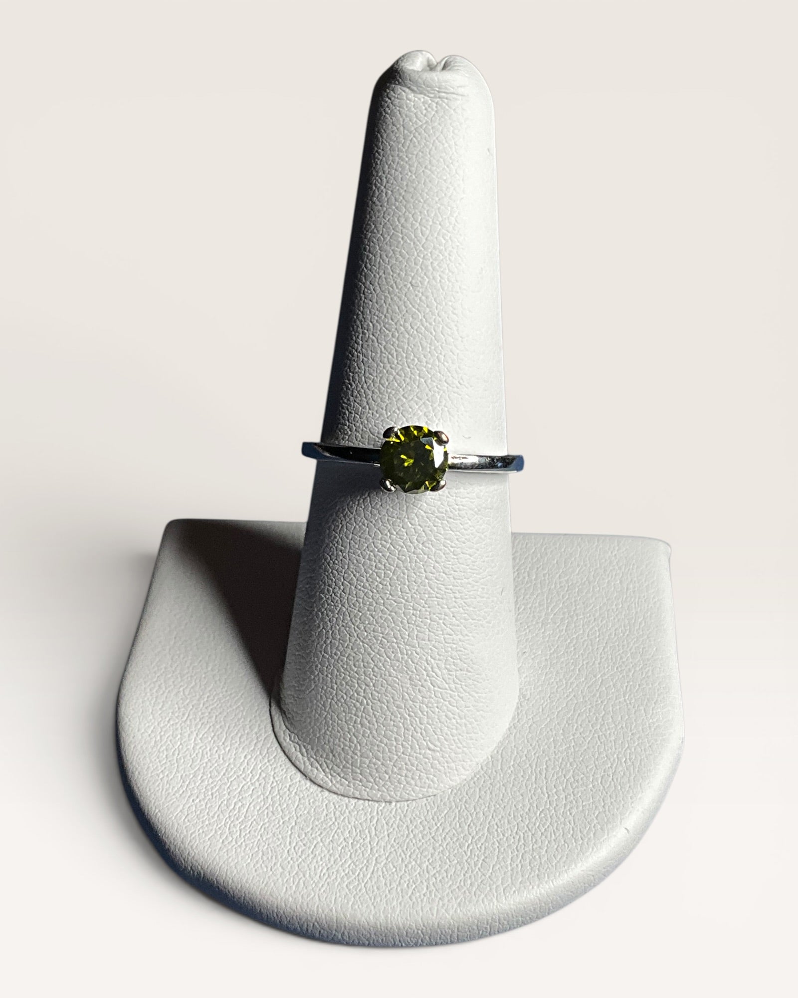 Olive Green Solitaire Minimalist Faceted Stone in Silver-Tone - Estate Sale (Great Condition)