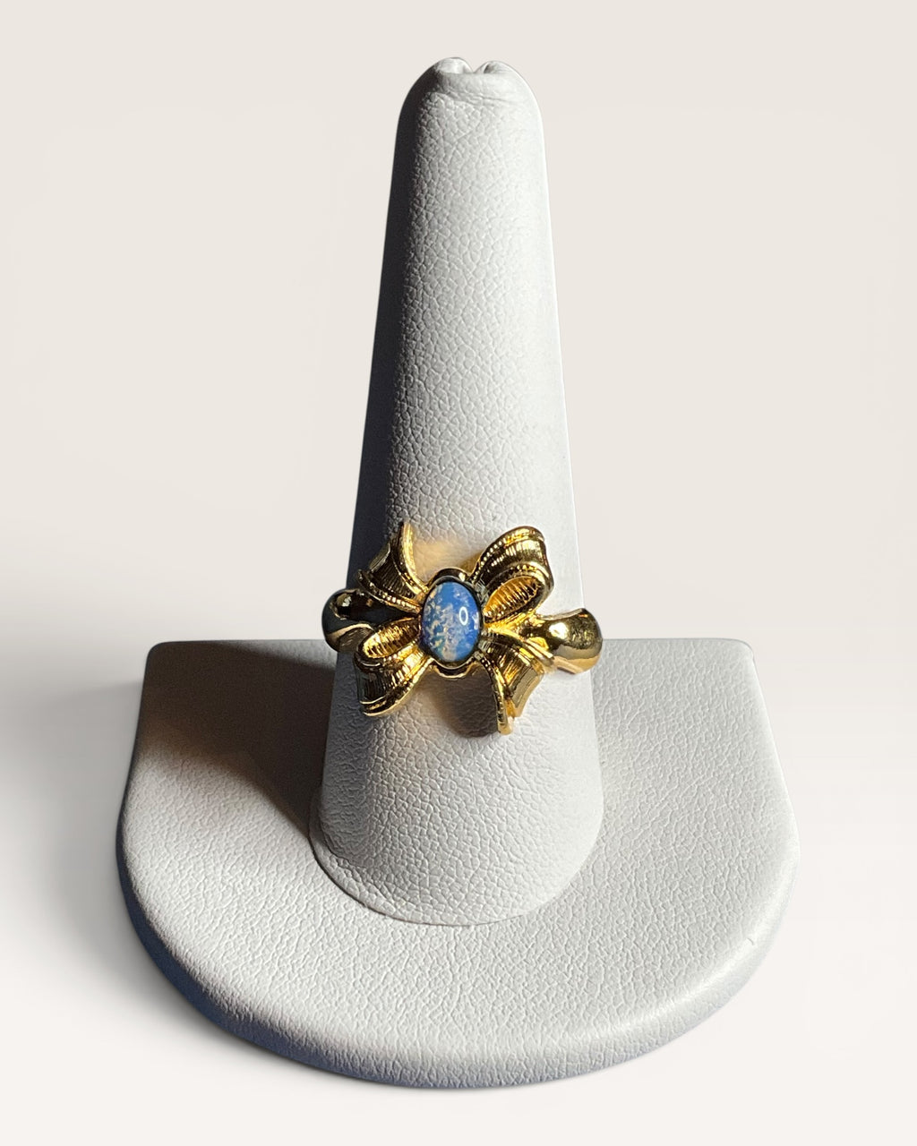 Avon Blue Faux Stone Bow Ring - Estate Sale (Great Condition)