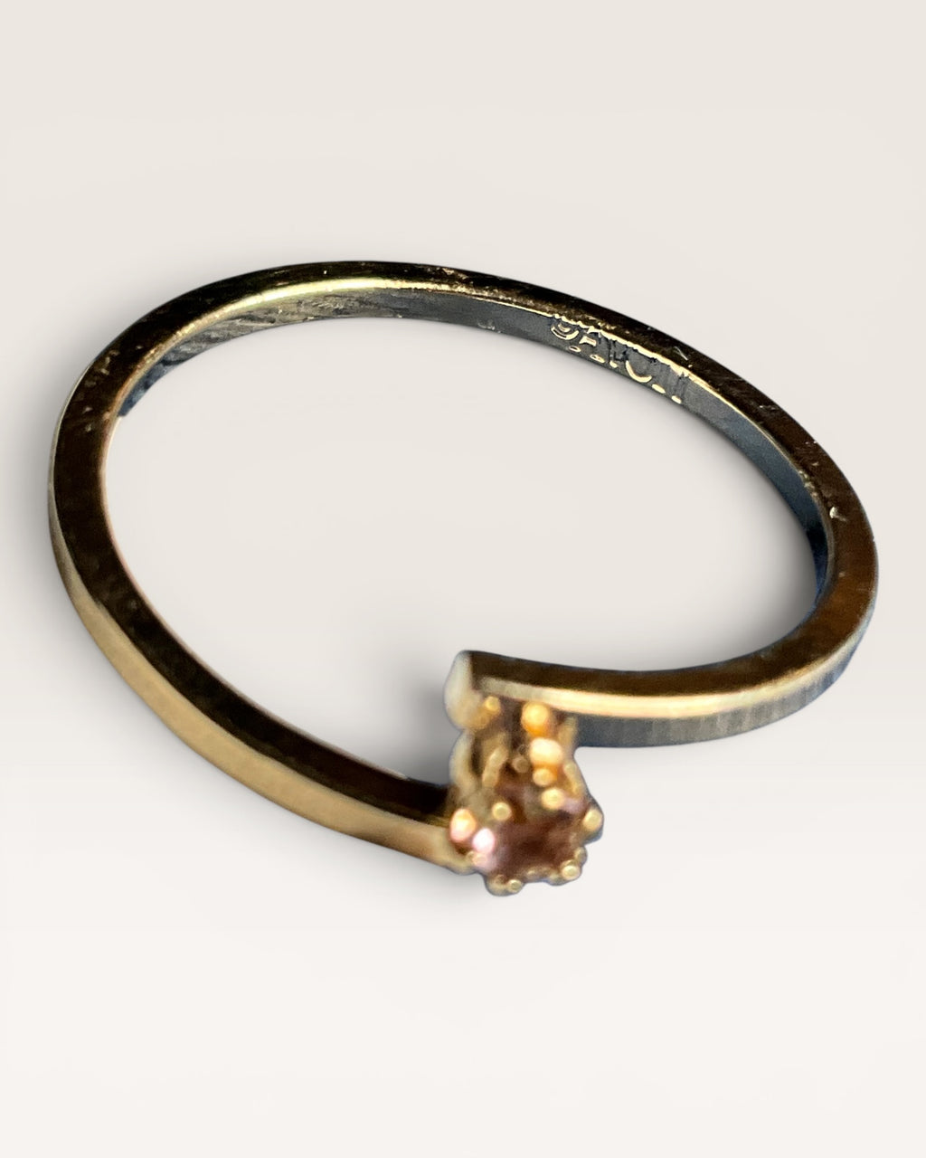 Avon Vintage Gold-Tone Wrap Ring with Crystal Accent - Estate Sale (Great Condition)