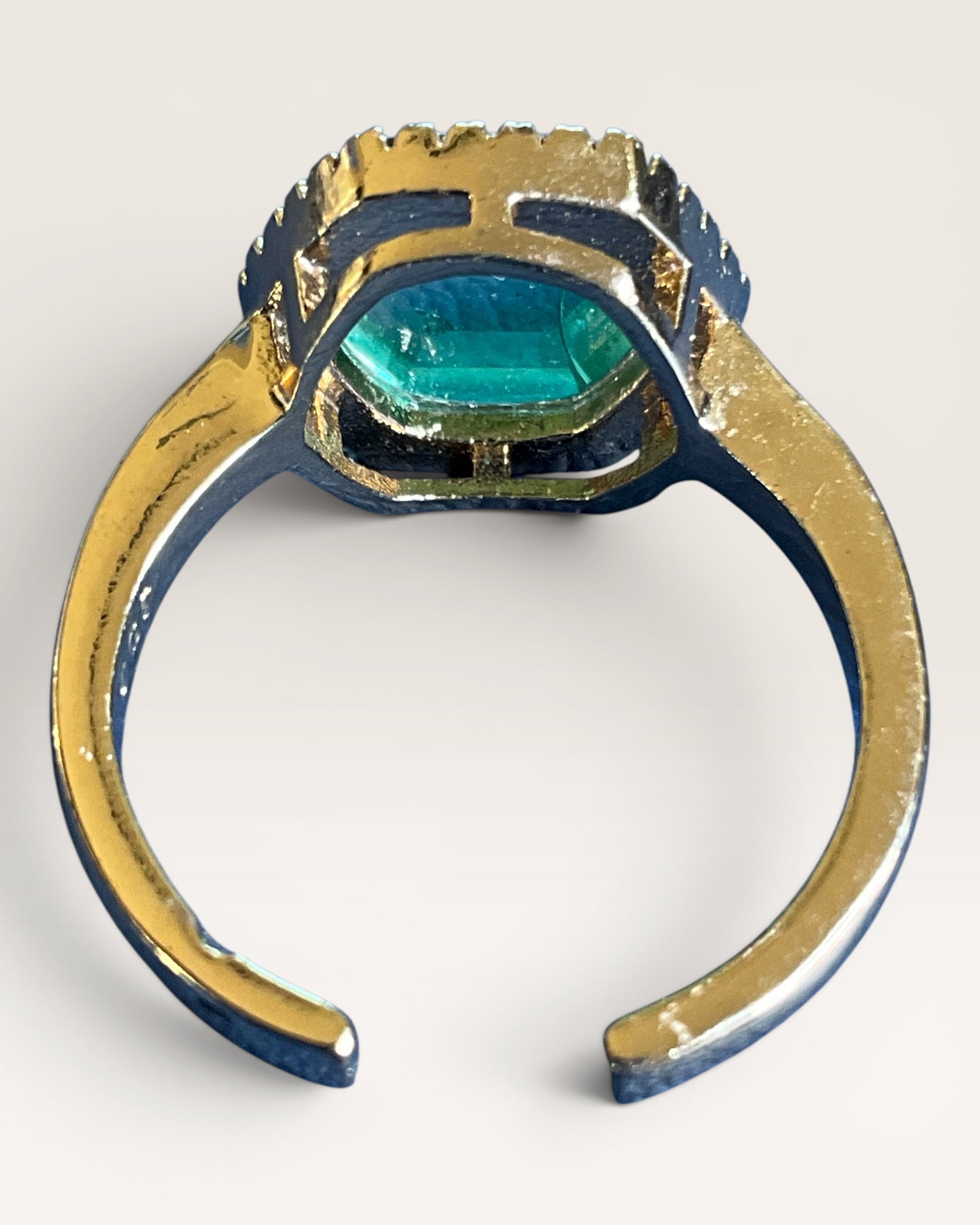 Joy Draveky Chloe with Hexagon Shaped Ombre Green (changing color) Stone Surrounded by Pave Cubic Zirconia Ring - Estate Sale (Great Condition)