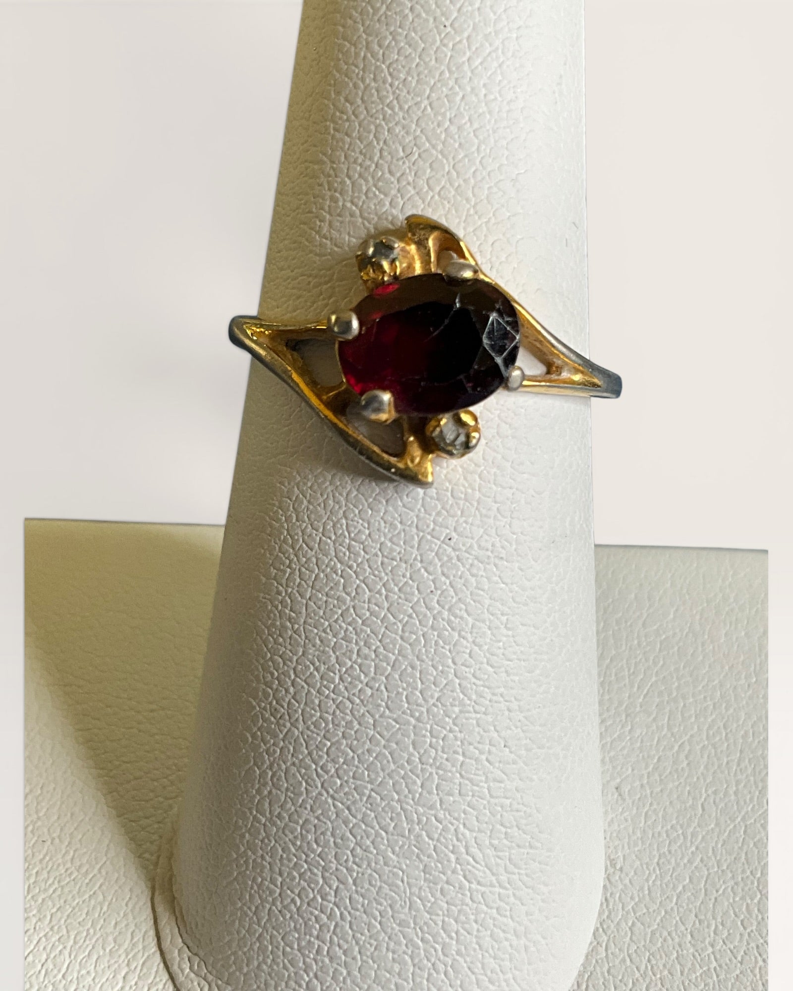 Vintage Lind 24K HGE Garnet & Diamond Ring - Estate Sale (Great Condition)
