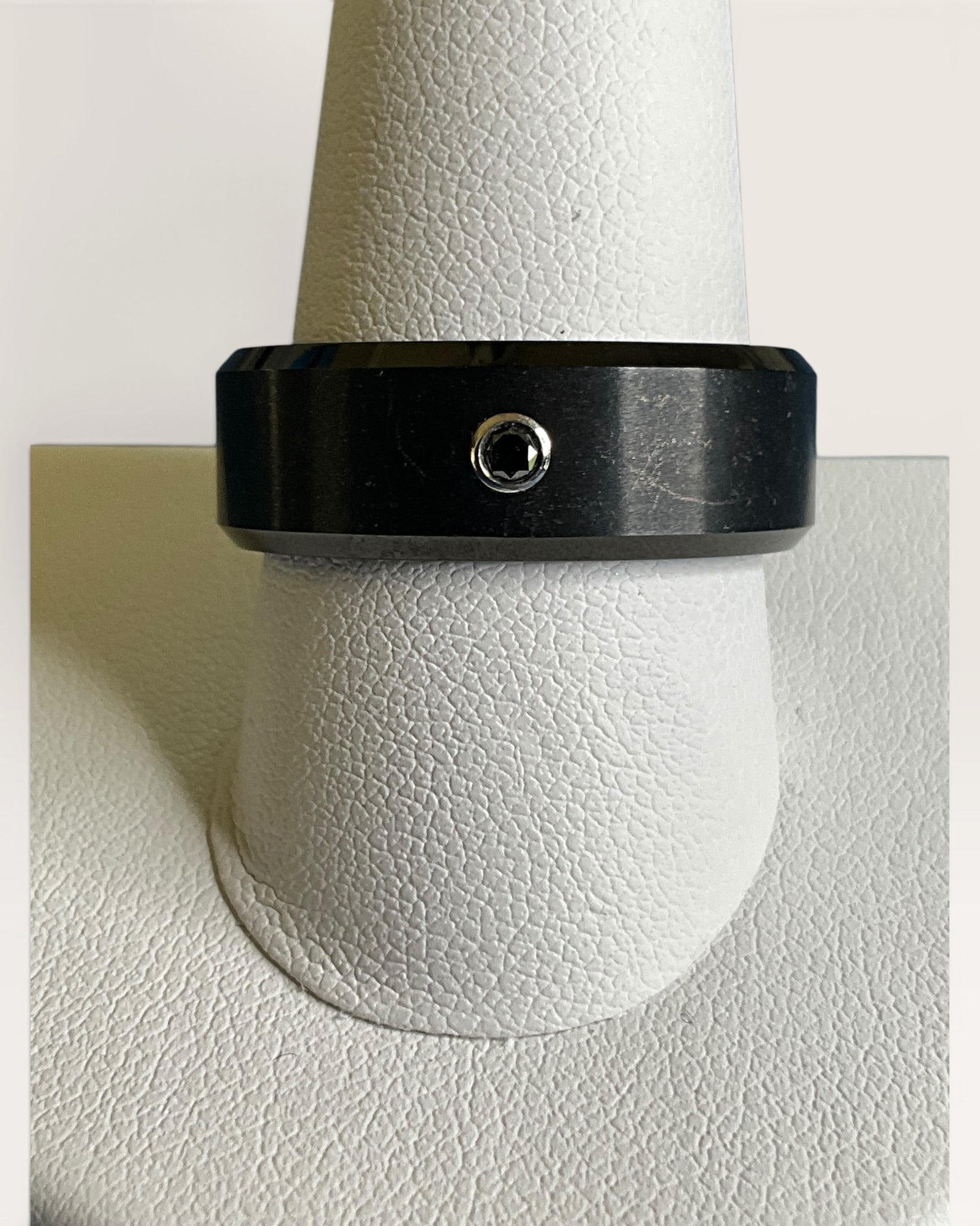 Men's Tungsten Carbide Blue & Black with 1/20th CT TW White Diamond Wedding Ring - Estate Sale (Great Condition)
