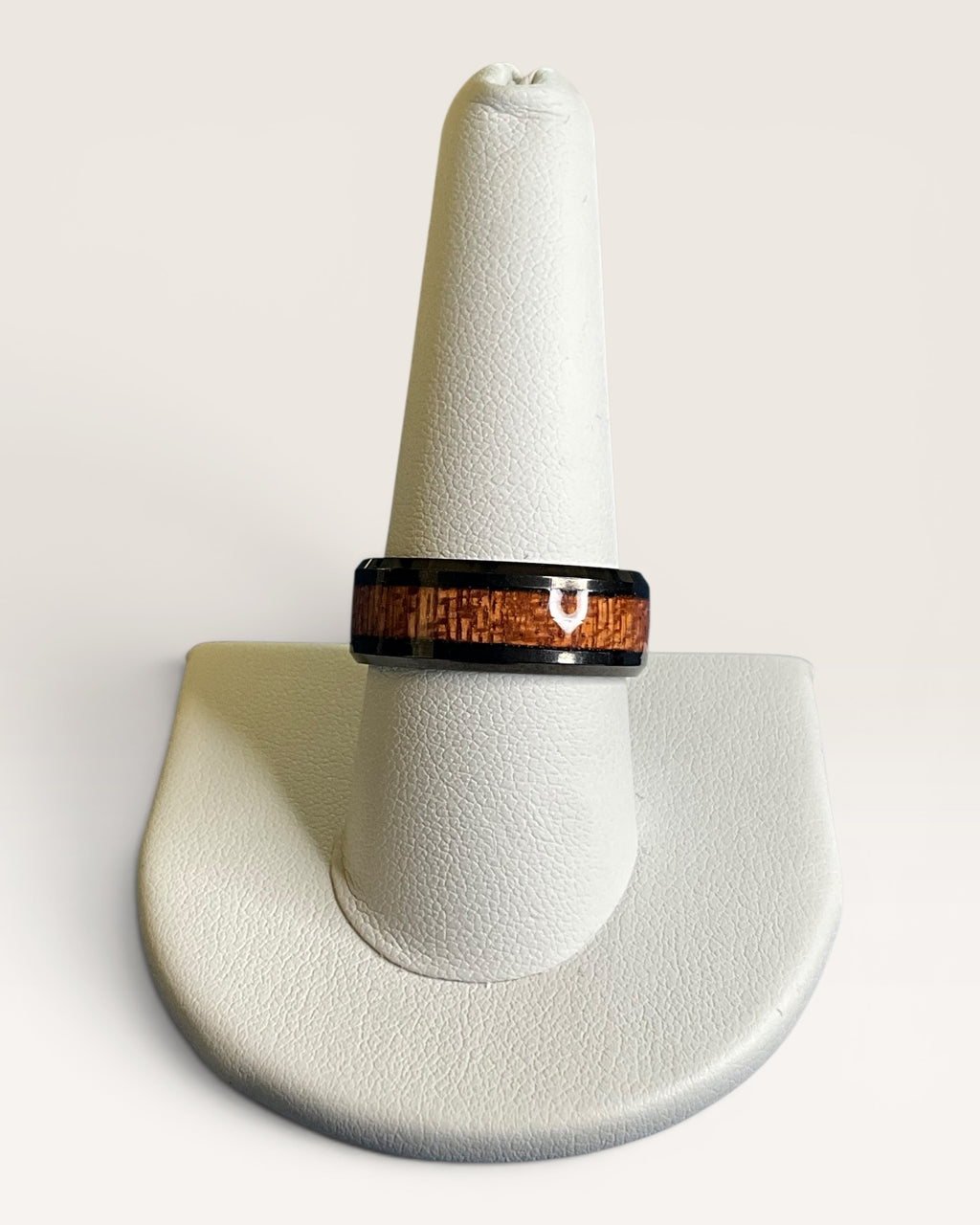 Black Tungsten Carbide Beveled Edge Ring with Koa Wood Inlay - Estate Sale (Great Condition)