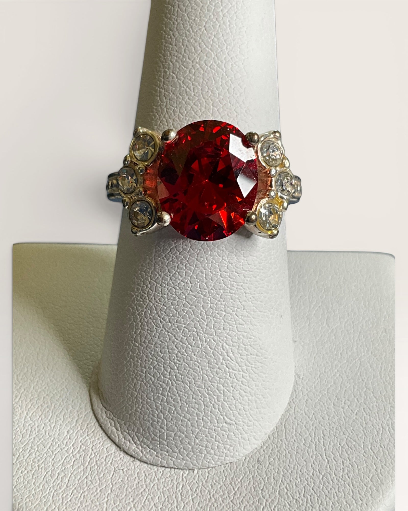 Vintage Avon / NRQ Red Cubic Zirconia & White Stones on Silver Tone Ring - Estate Sale (Great Condition)