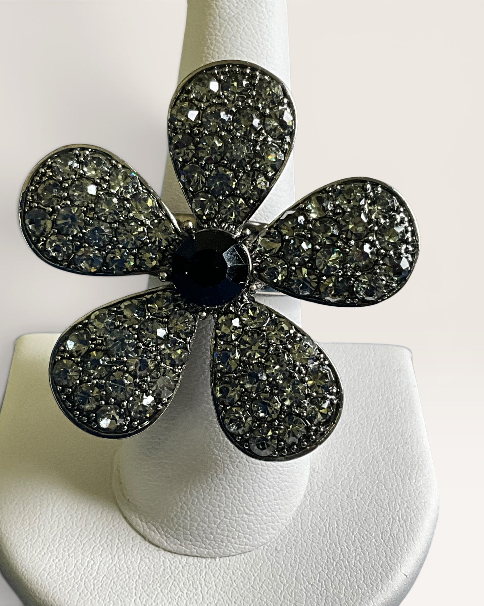 Gunmetal Crystal Flower Black & Smoky Rhinestone Ring - Estate Sale (Great Condition)