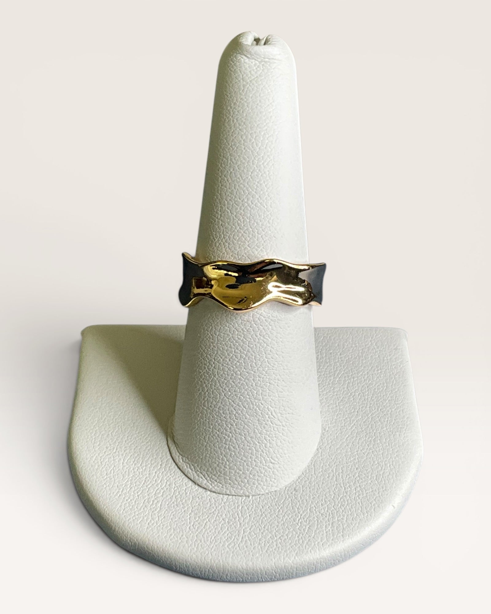Modern Sculptural Wavy Statement Ring - Estate Sale (Great Condition)