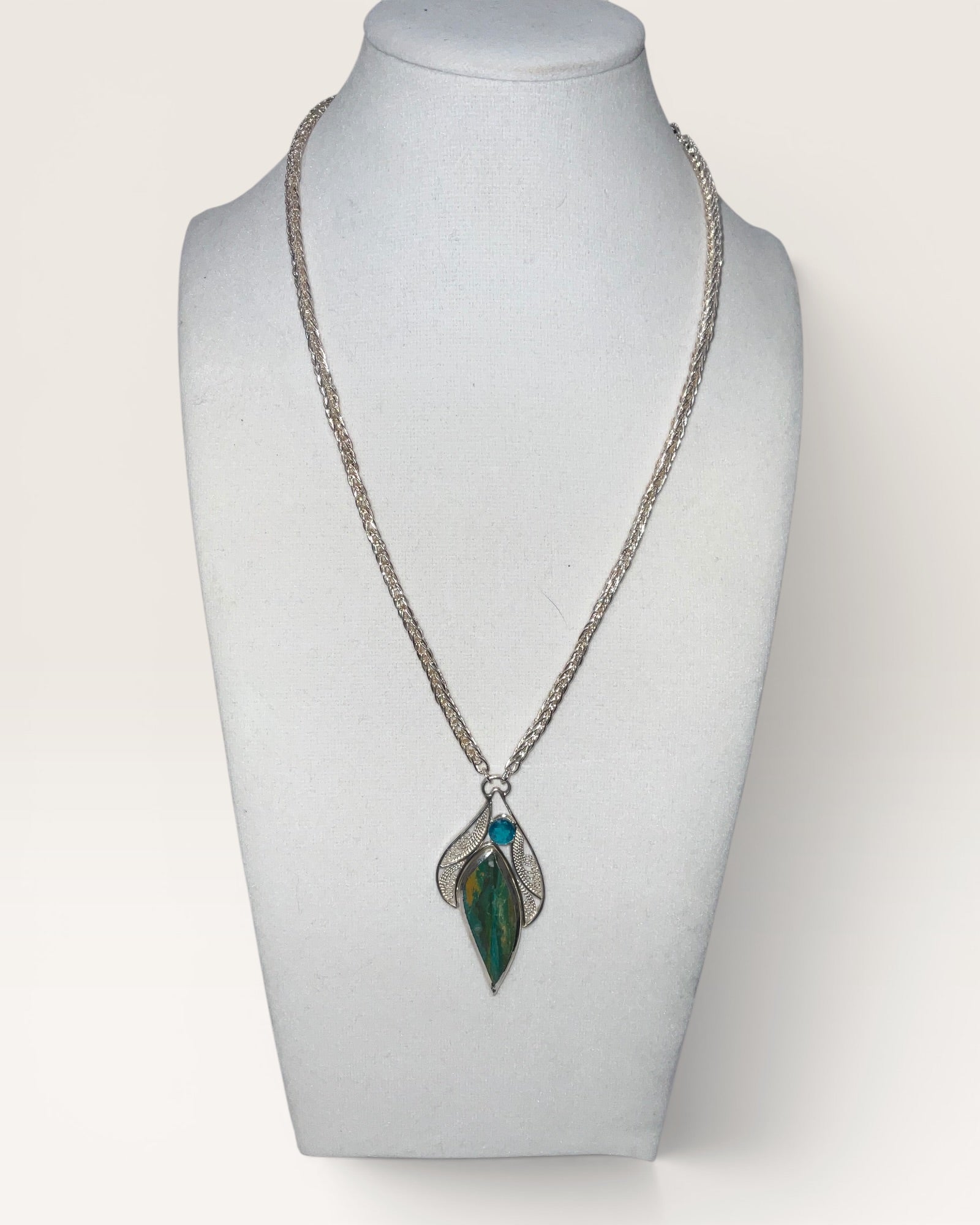 Lisa Gallagher Chrysocolla Necklace - Estate Sale (Great Condition)