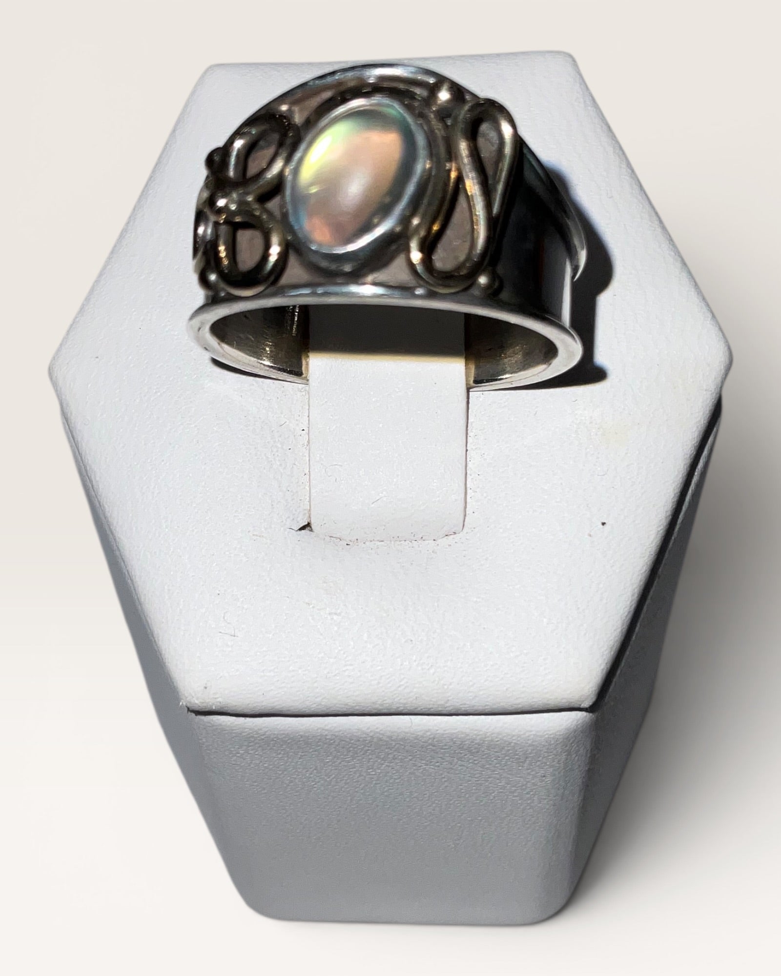 Sterling Silver Labradorite Gemstone Ring - Estate Sale (Great Condition)