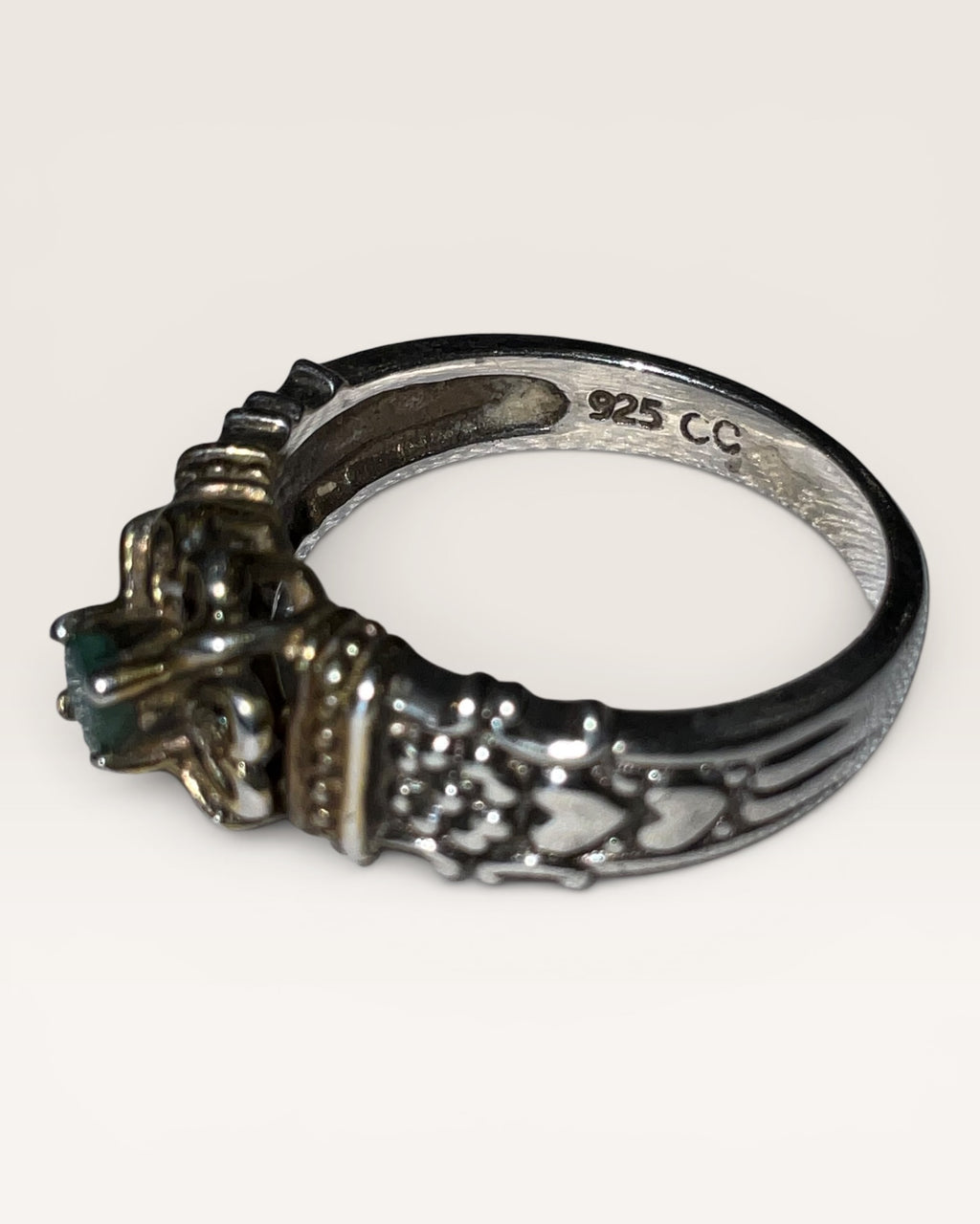 Sterling Silver Emerald Gemstone Ring - Estate Sale (Great Condition)