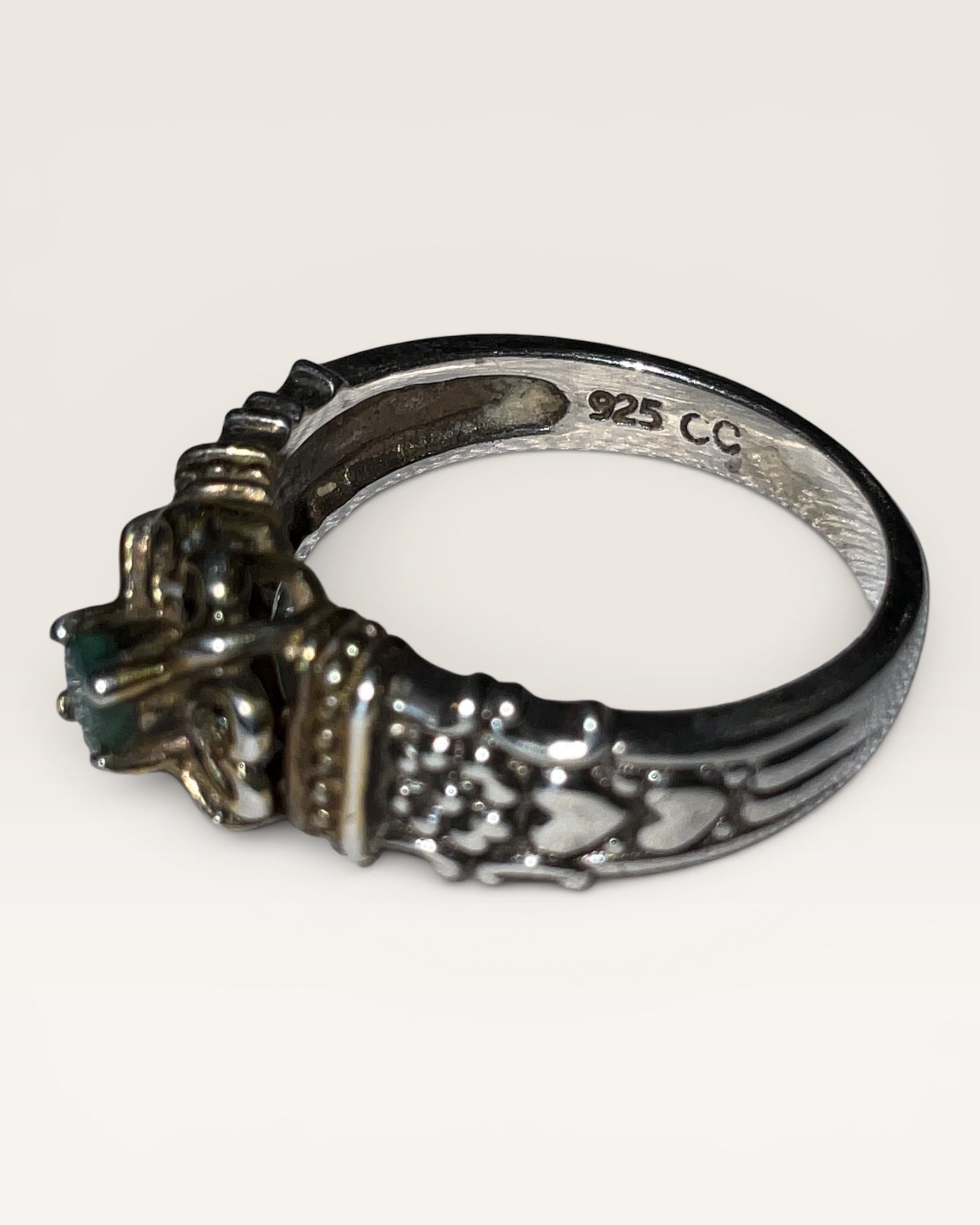 Sterling Silver Emerald Gemstone Ring - Estate Sale (Great Condition)