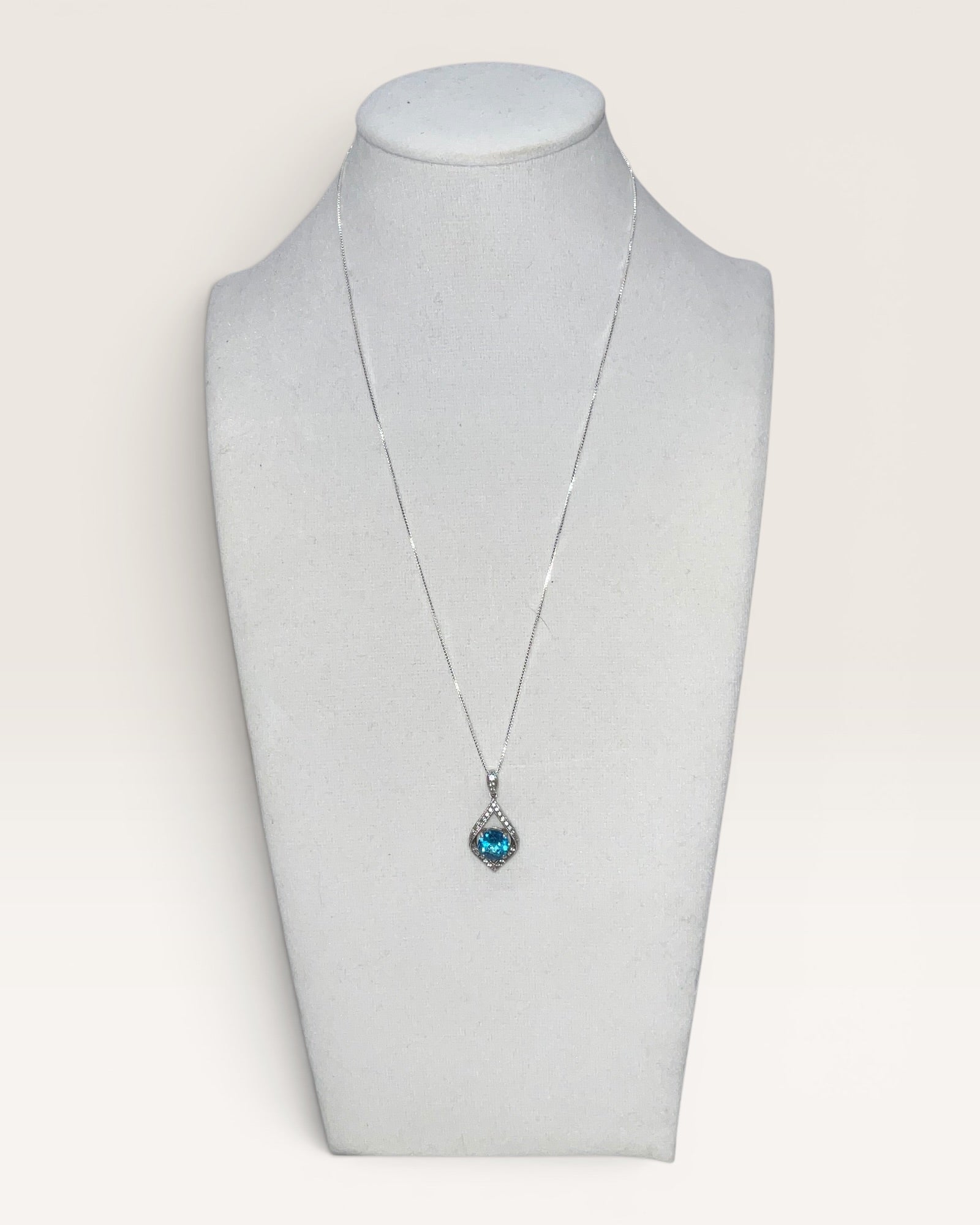 Sterling Silver Blue & White Topaz Pendant Necklace - Estate Sale (Great Condition)