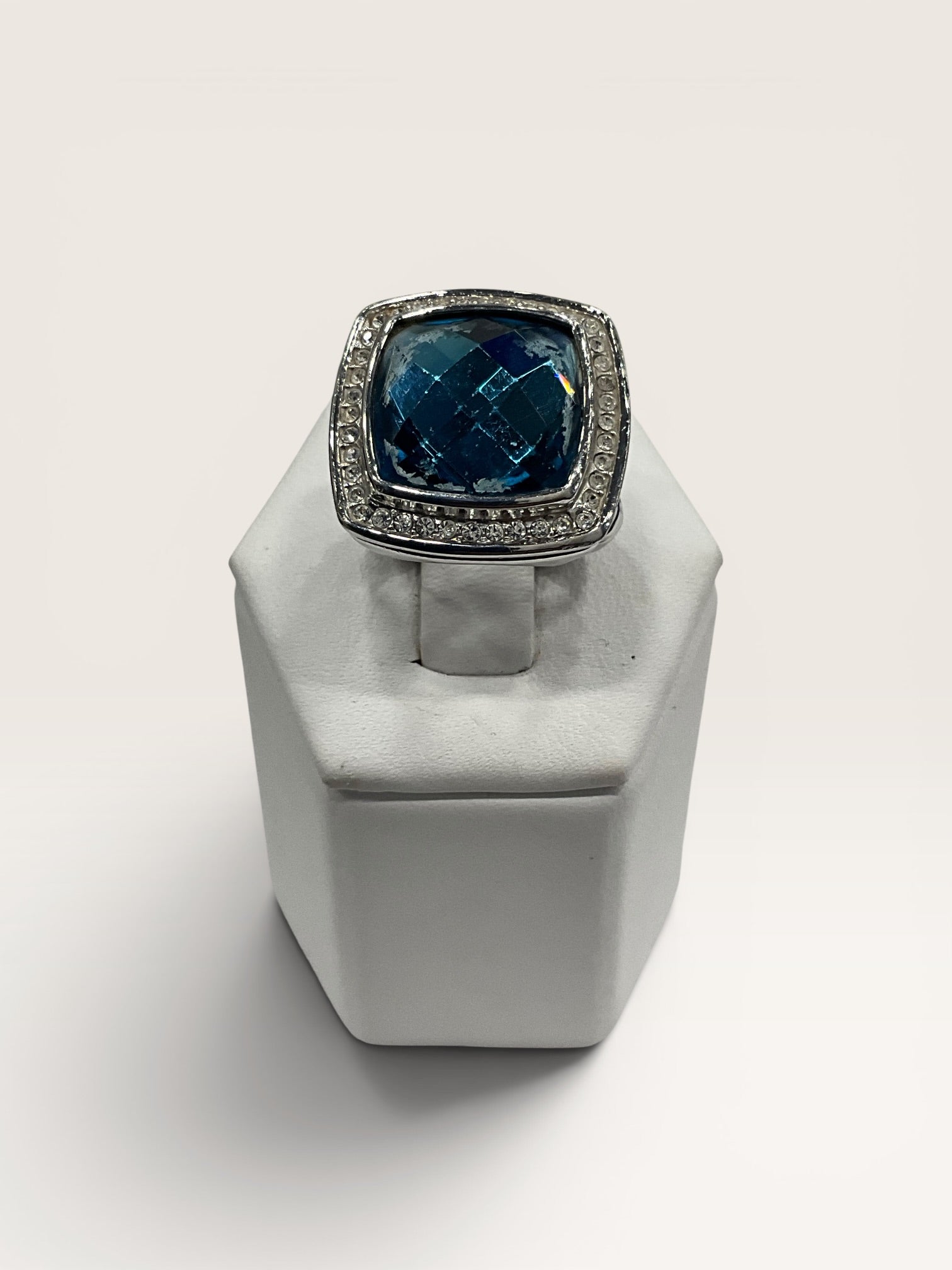Premier Designs Cloud 9 Blue Cushion Cut Ring - Estate Sale (Great Condition)