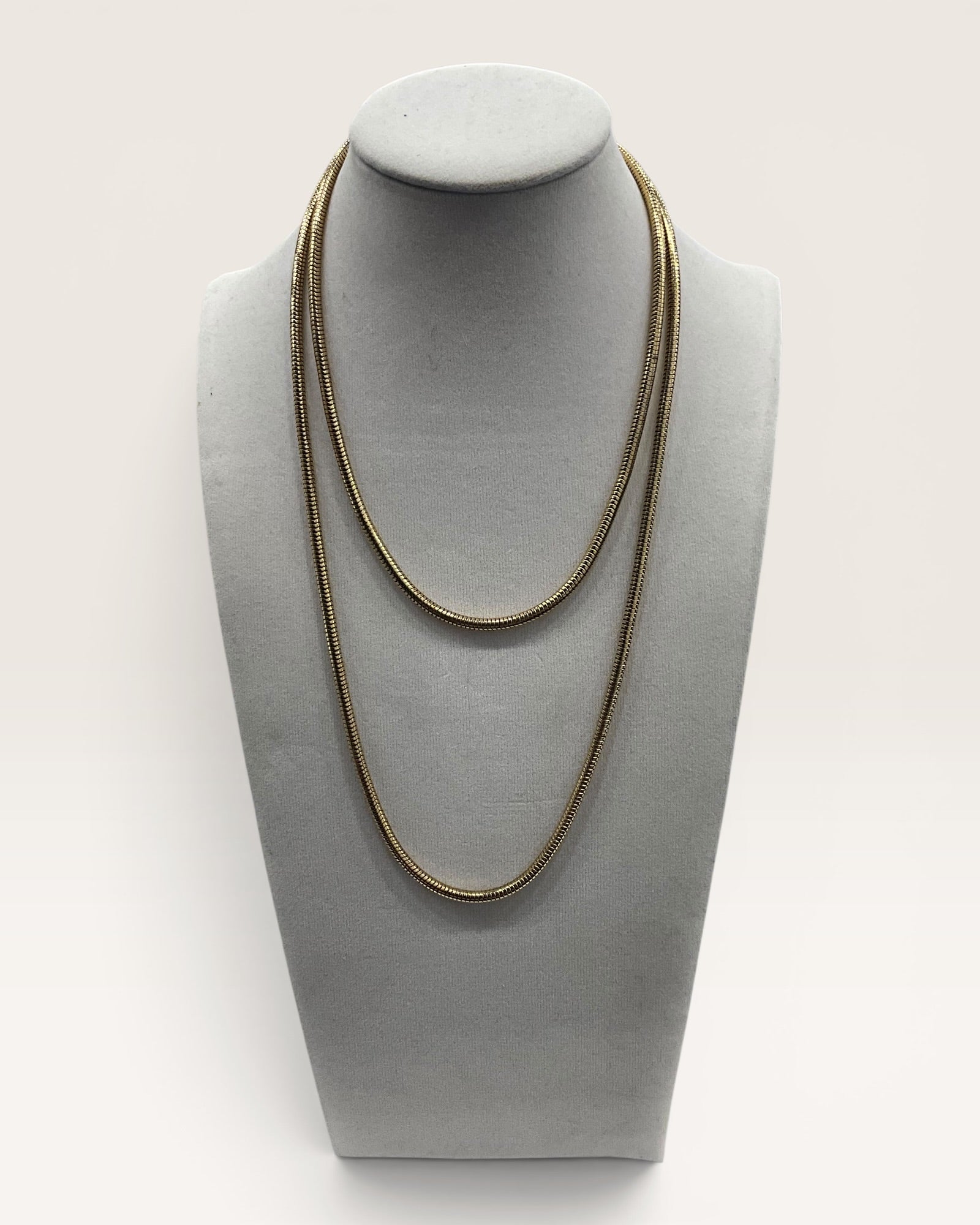 Sarah Coventry 36” Gold Tone Snake Barrel Chain Necklace - Estate Sale (Great Condition)
