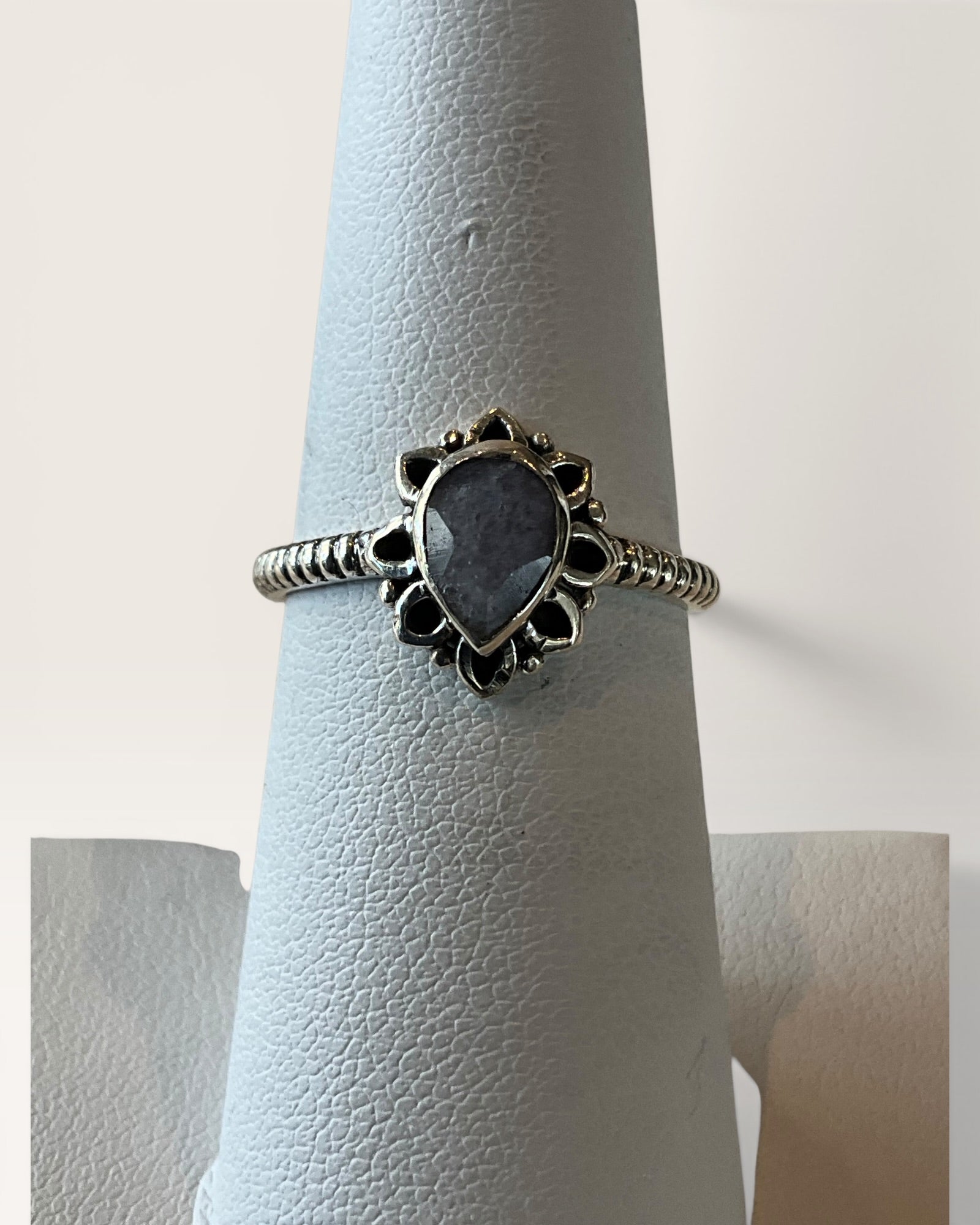Sterling Silver Blue Sapphire Gemstone Ring - Estate Sale (Great Condition)