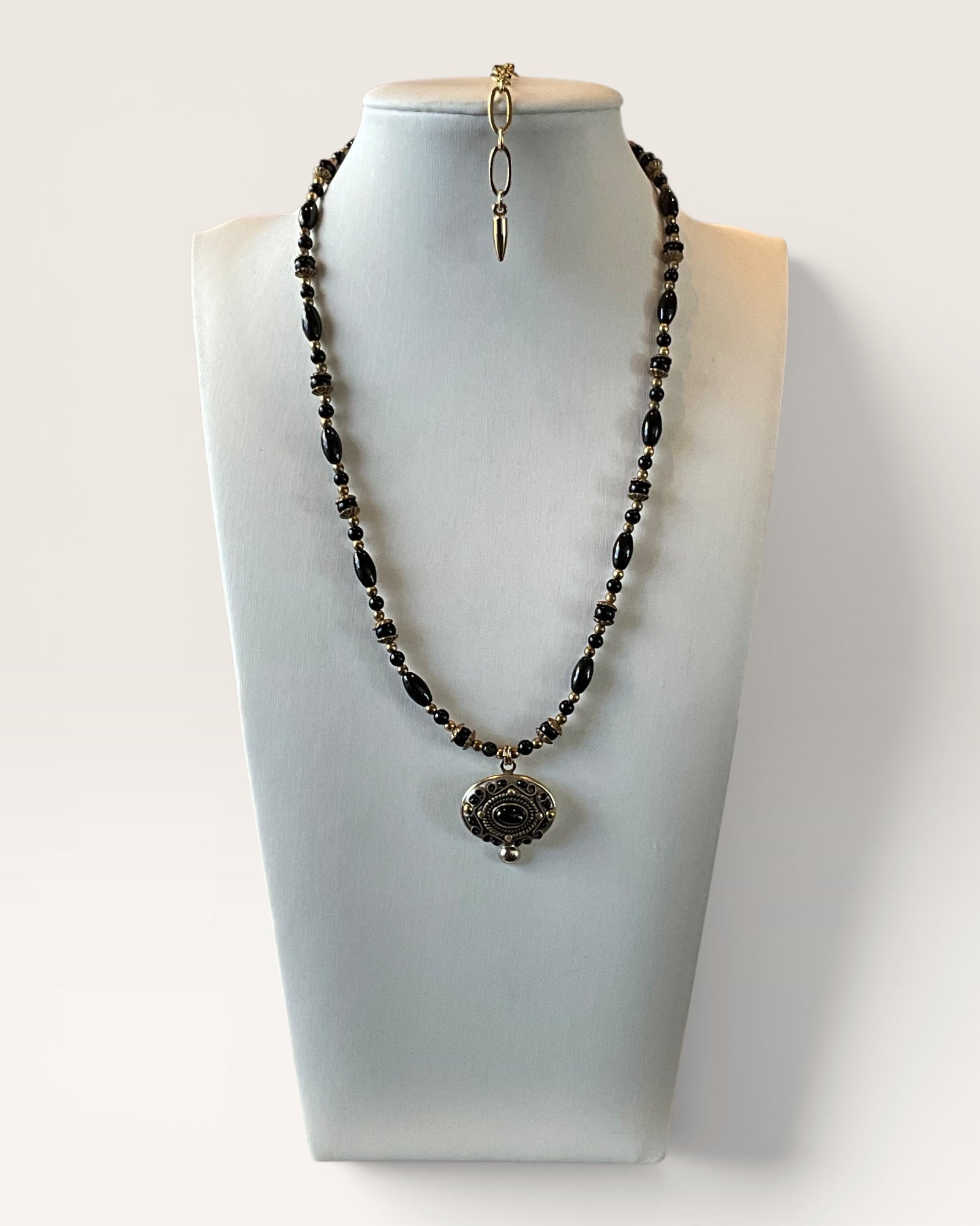Michal Golan Black & Gold Beaded Oval Pendant Necklace - Estate Sale (Great Condition)