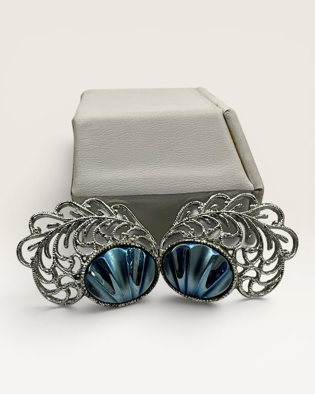 Sarah Coventry Royal Plumage Clip on Earrings - Estate Sale (Great Condition)