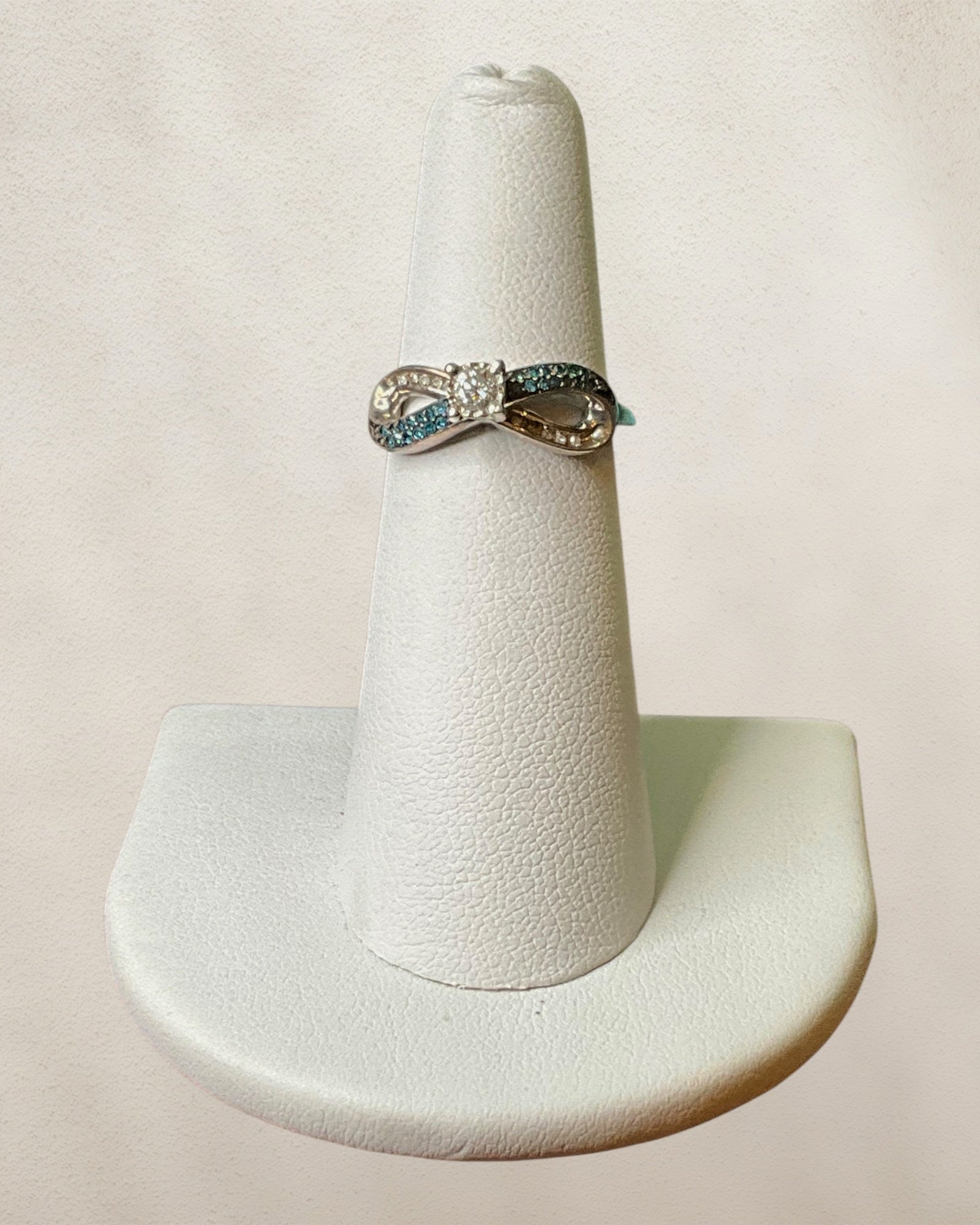 925 Sterling Silver Blue & White Diamond Infinity Ring - Estate Sale (Great Condition)