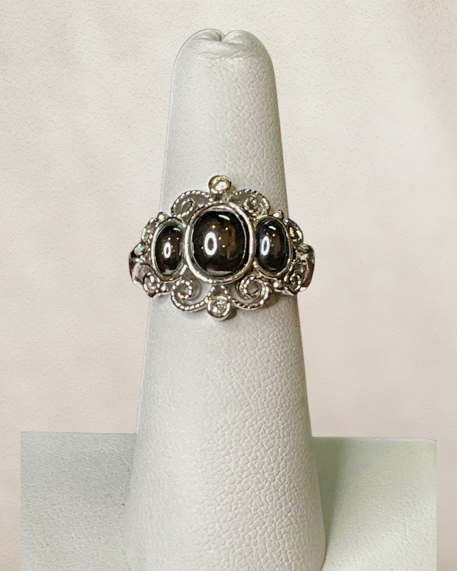 Avon Midnight Splendor Hematite Ring - Estate Sale (Great Condition)