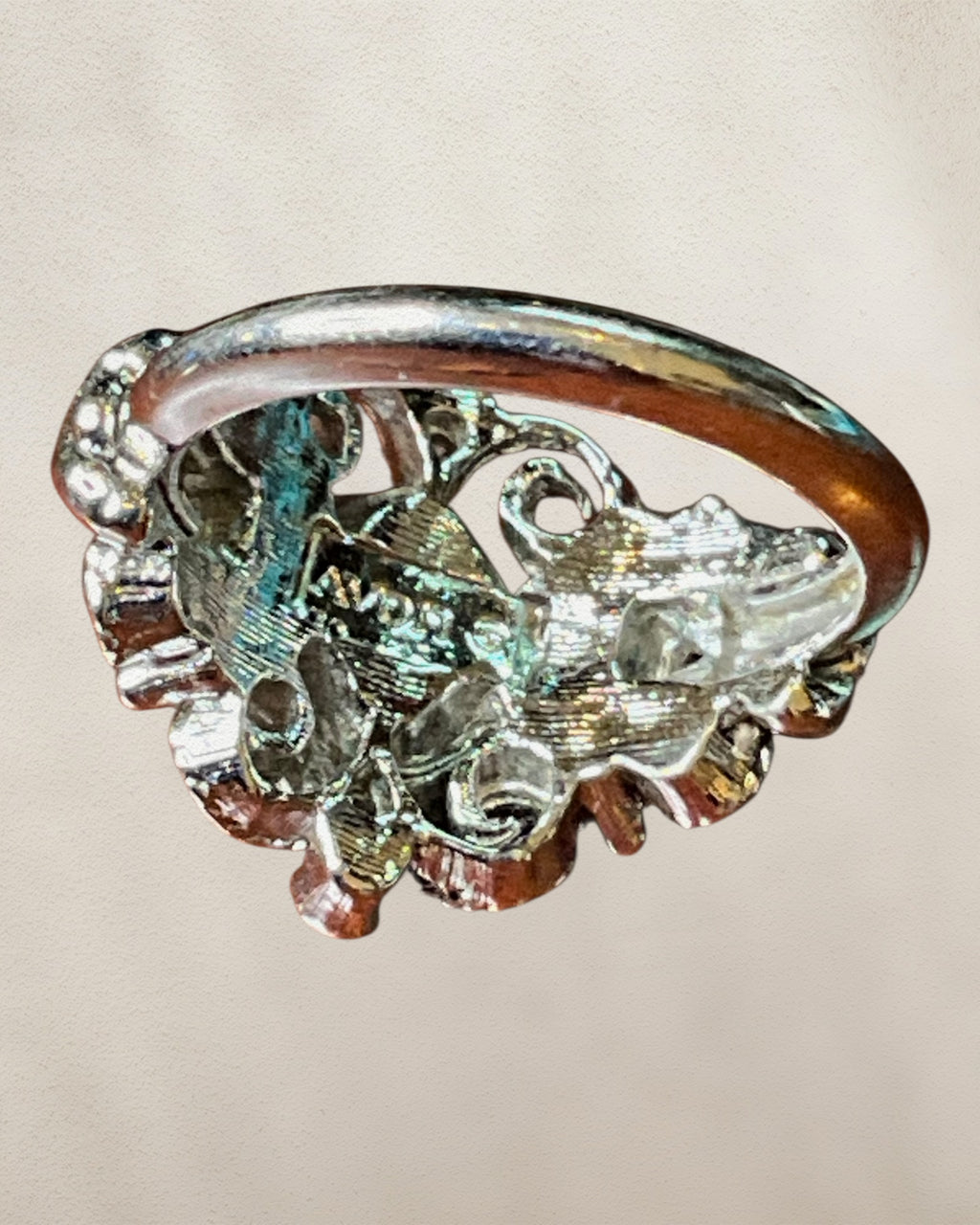 Avon Midnight Splendor Hematite Ring - Estate Sale (Great Condition)