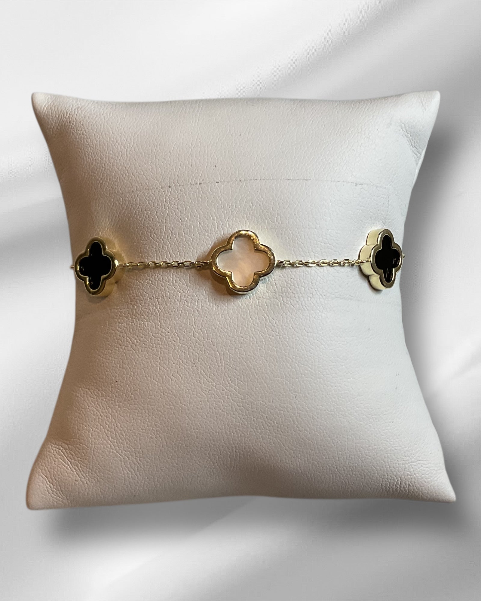Bling Collection - Dainty Bracelet (Clover)