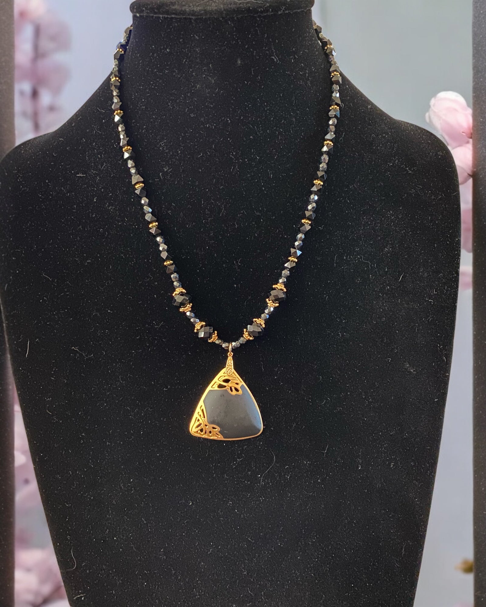 Vintage Black and Gold Necklace
