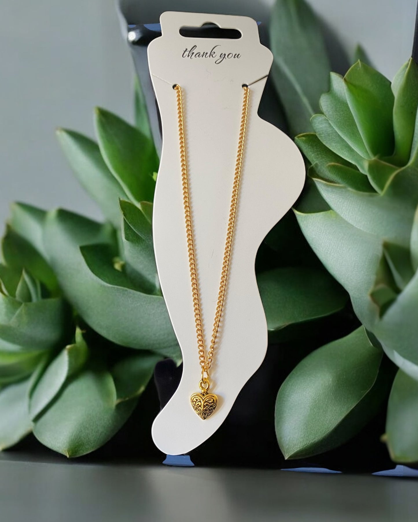 3) Anklet (medium large)