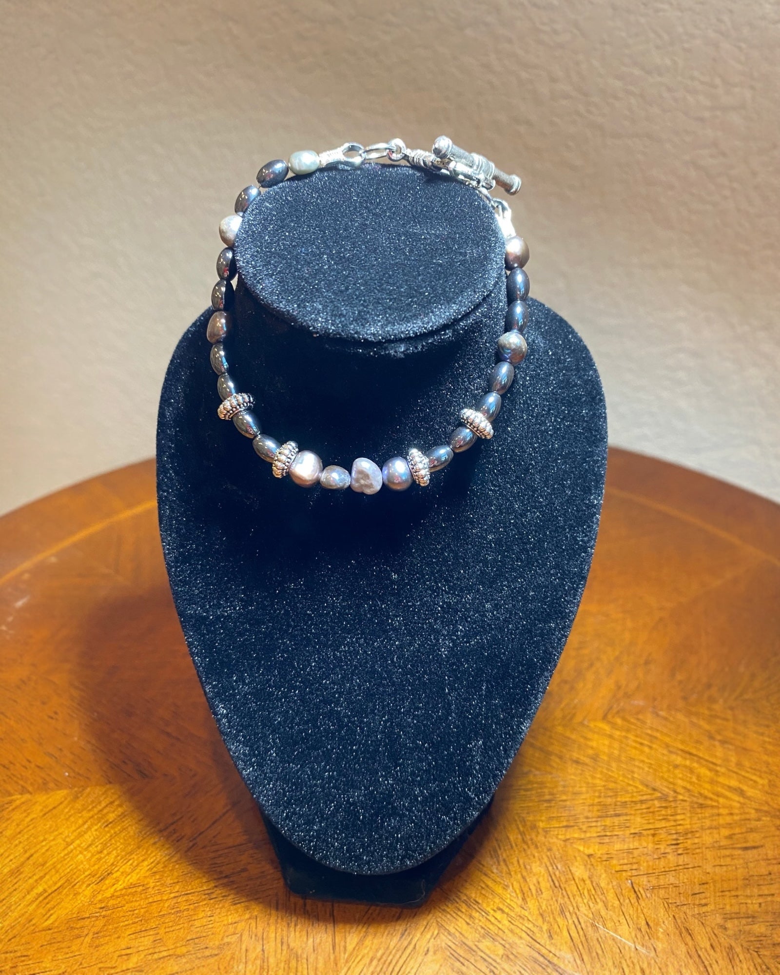 Hematite & Freshwater Pearl Bracelet