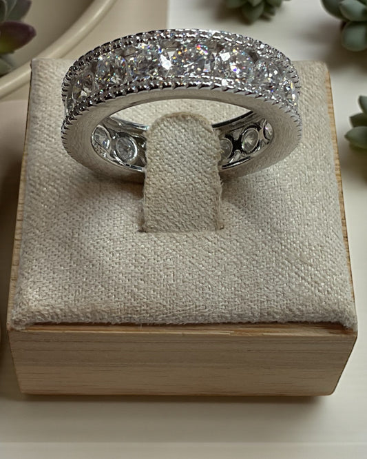 Bling Collection - Ring (Eternity Band) Moissanite