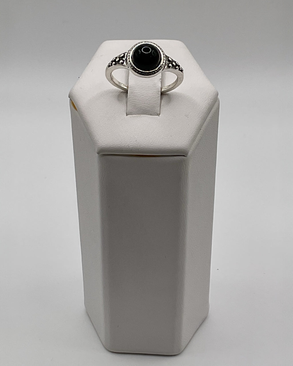 Black Onyx Ring - Estate Sale (Great Condition)