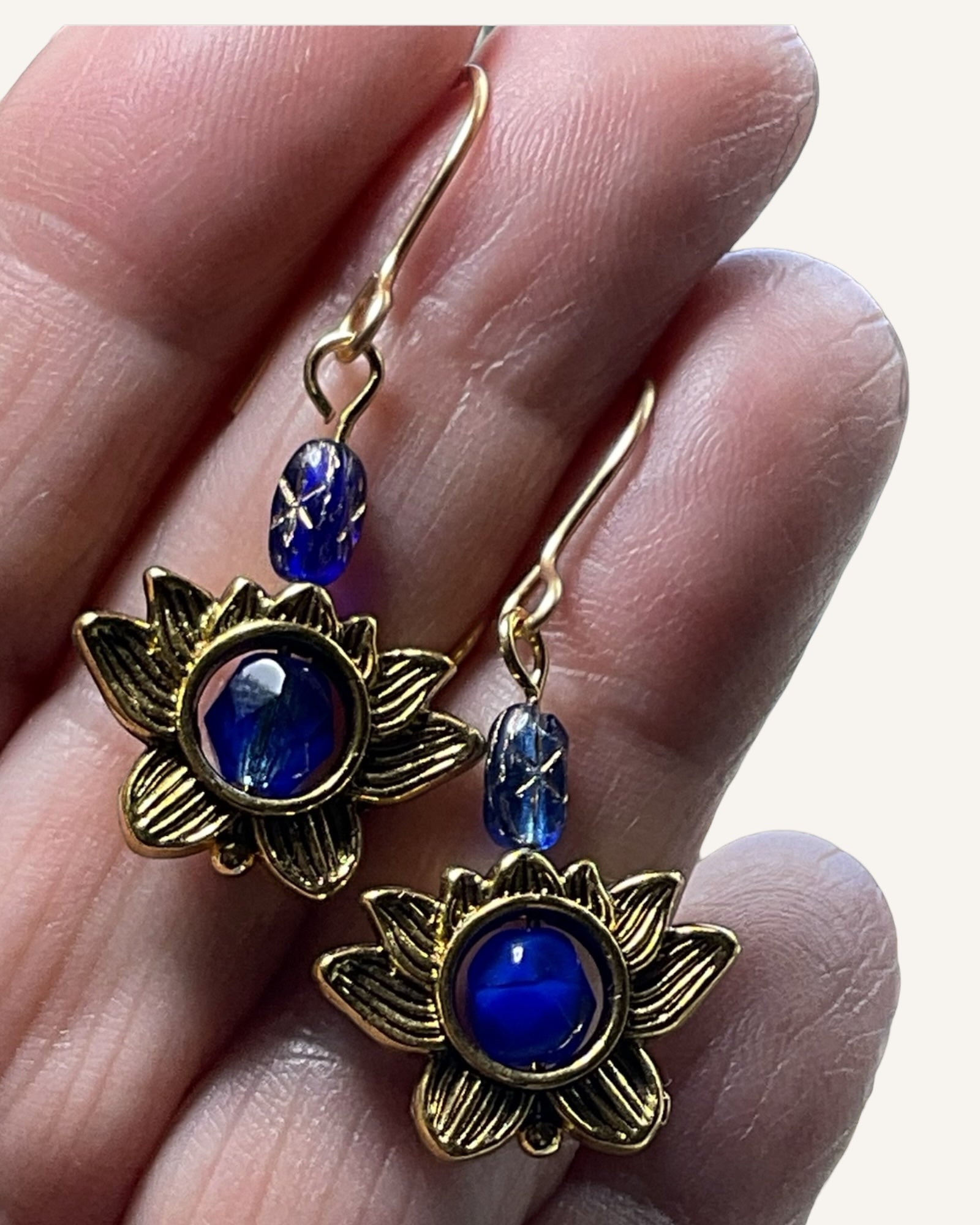Flower Czech Glass & Gold Casual Earrings