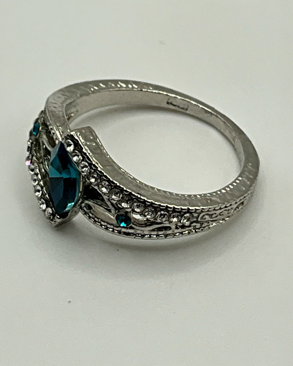 Blue Topaz Marquises Ring - Estate Sale (Great Condition)