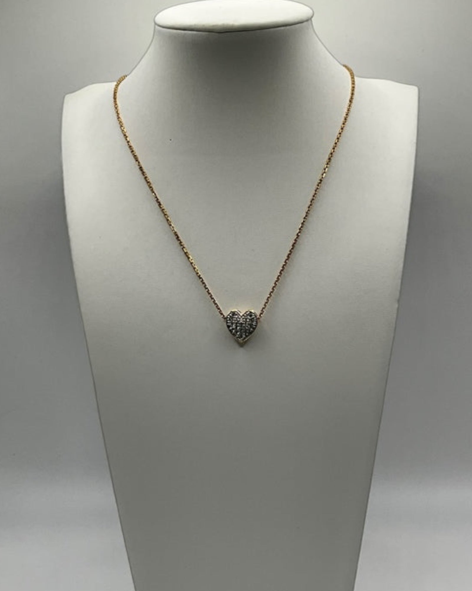 Swarovski Heart Pendant Necklace -Estate Sale (Great Condition)
