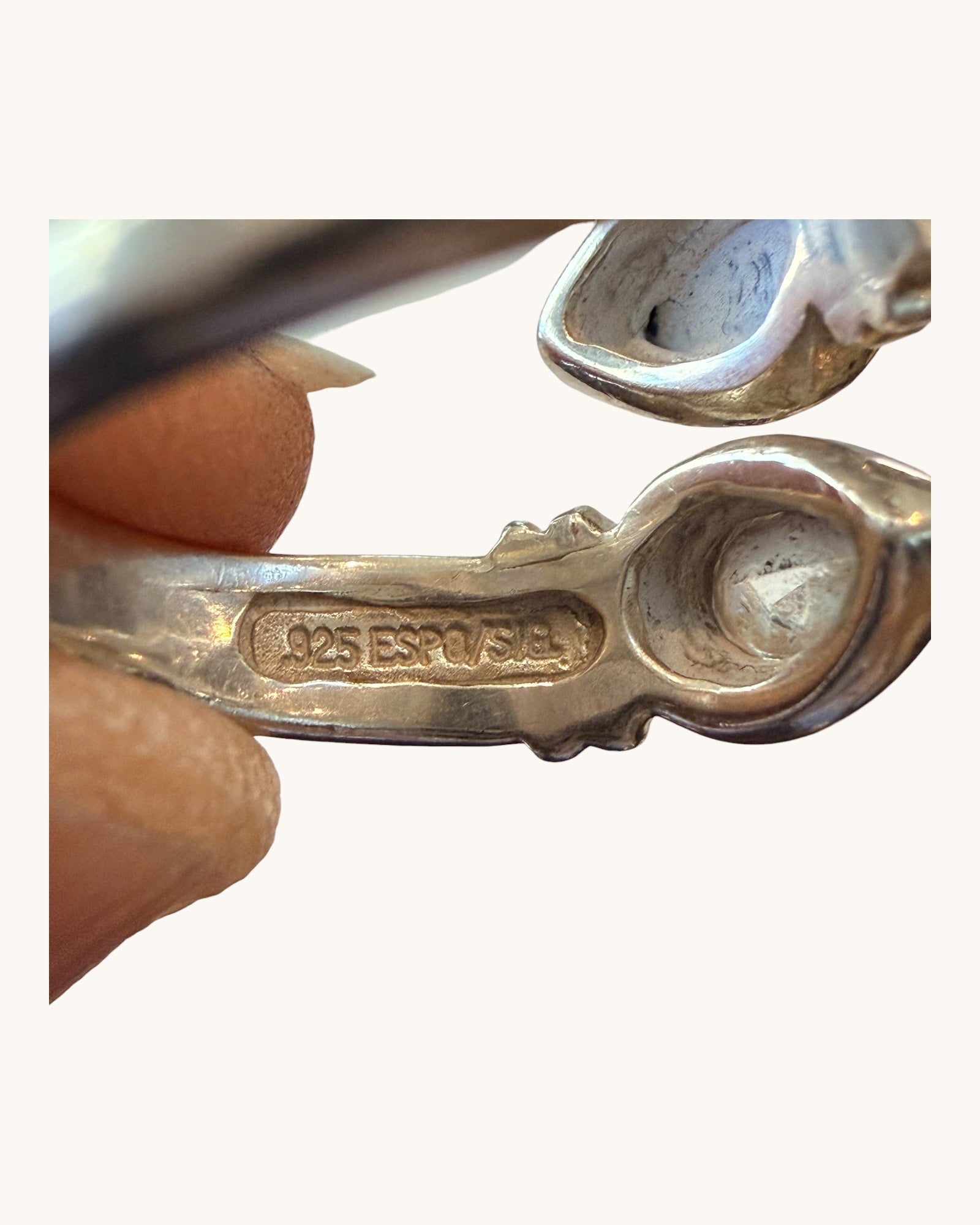 Espo Sig Lab White Sapphire & Onyx By Pass Ring - Estate Sale (Great Condition)