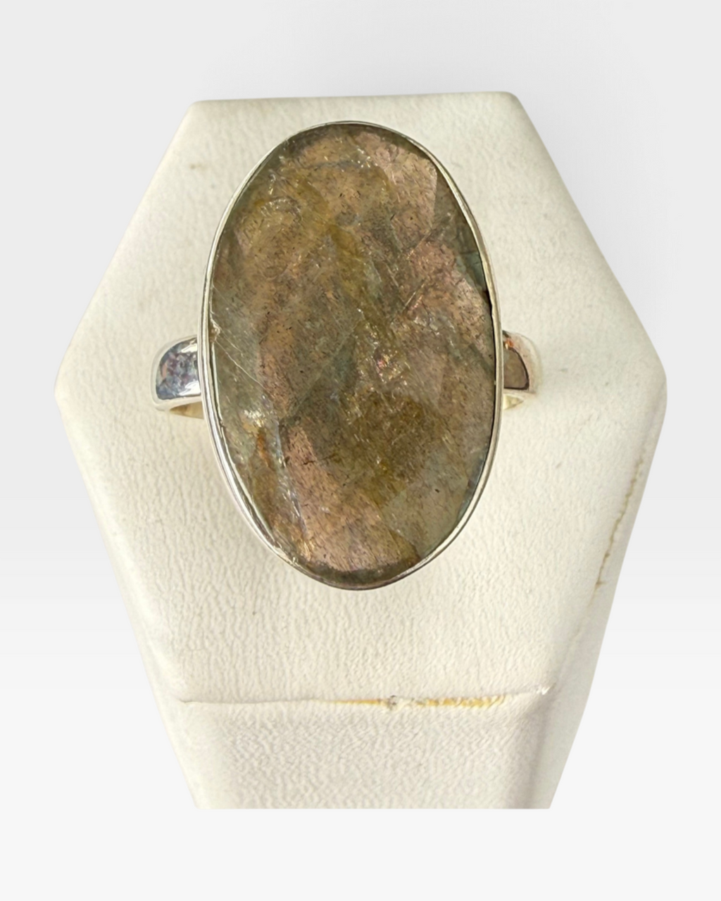 Cavallaro Creations oval gemstone statement ring in 925 sterling silver with a polished, multi-tonal natural stone.