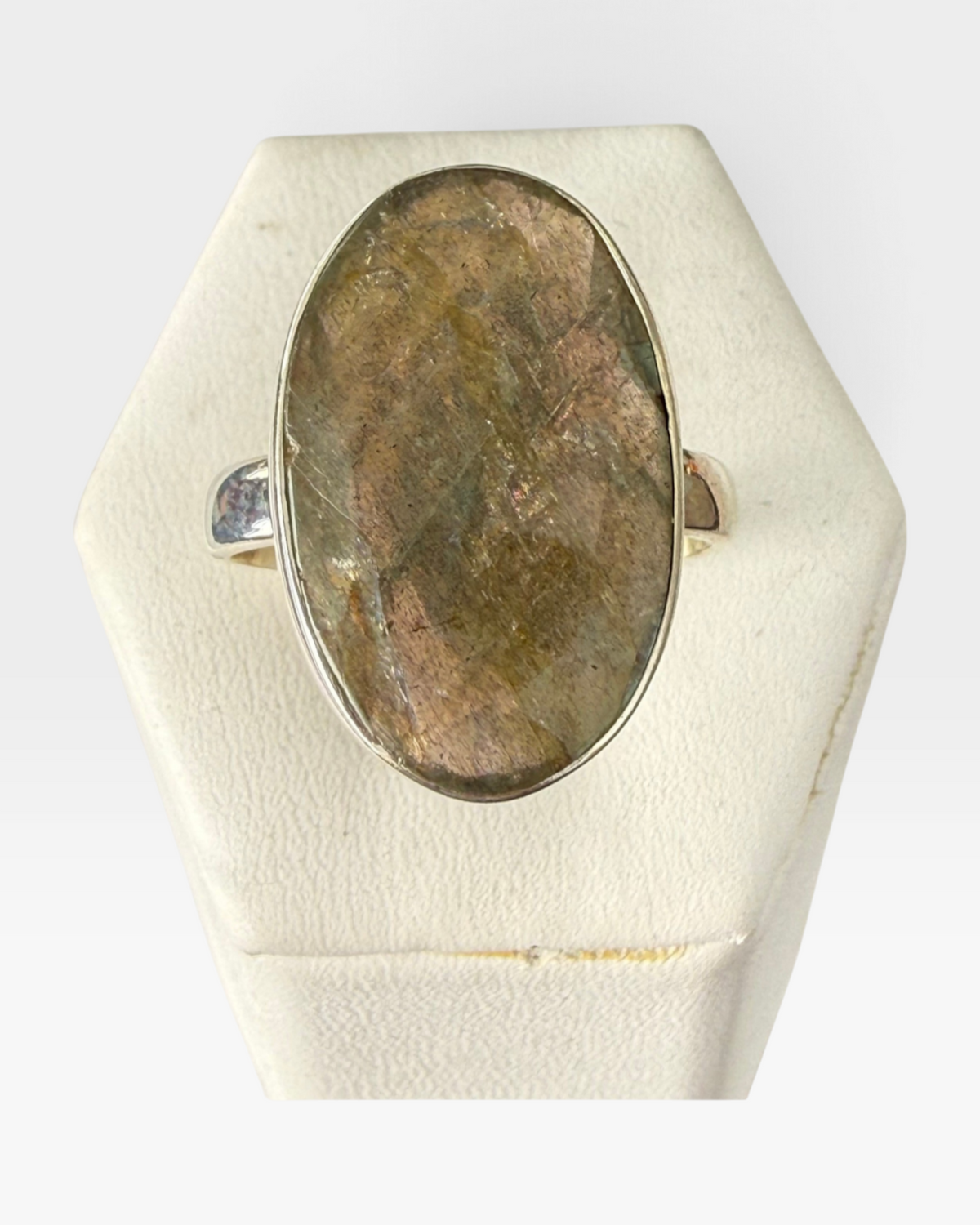 Cavallaro Creations oval gemstone statement ring in 925 sterling silver with a polished, multi-tonal natural stone.