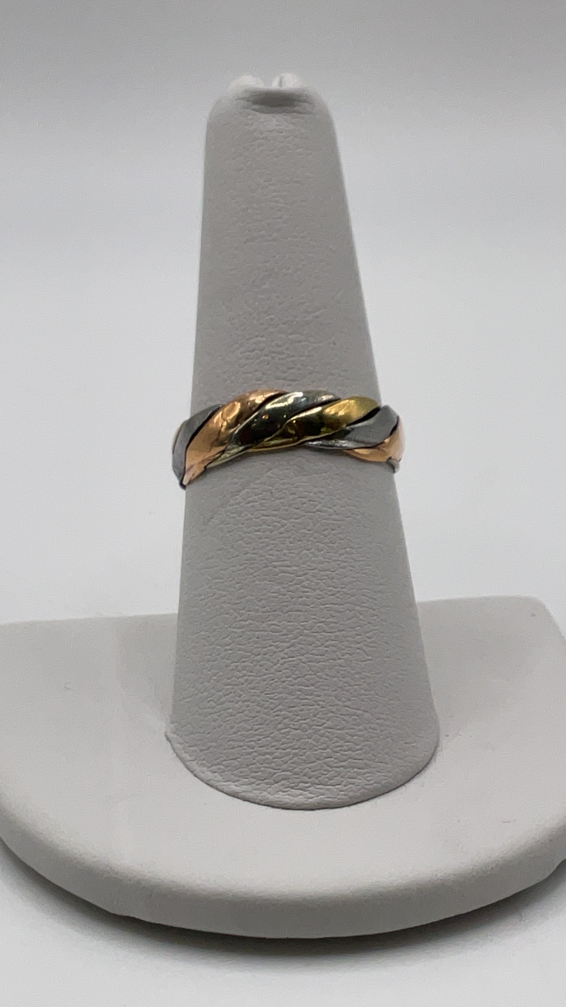 Tri-Color Twist Band Ring - Estate Sale (Great Condition)