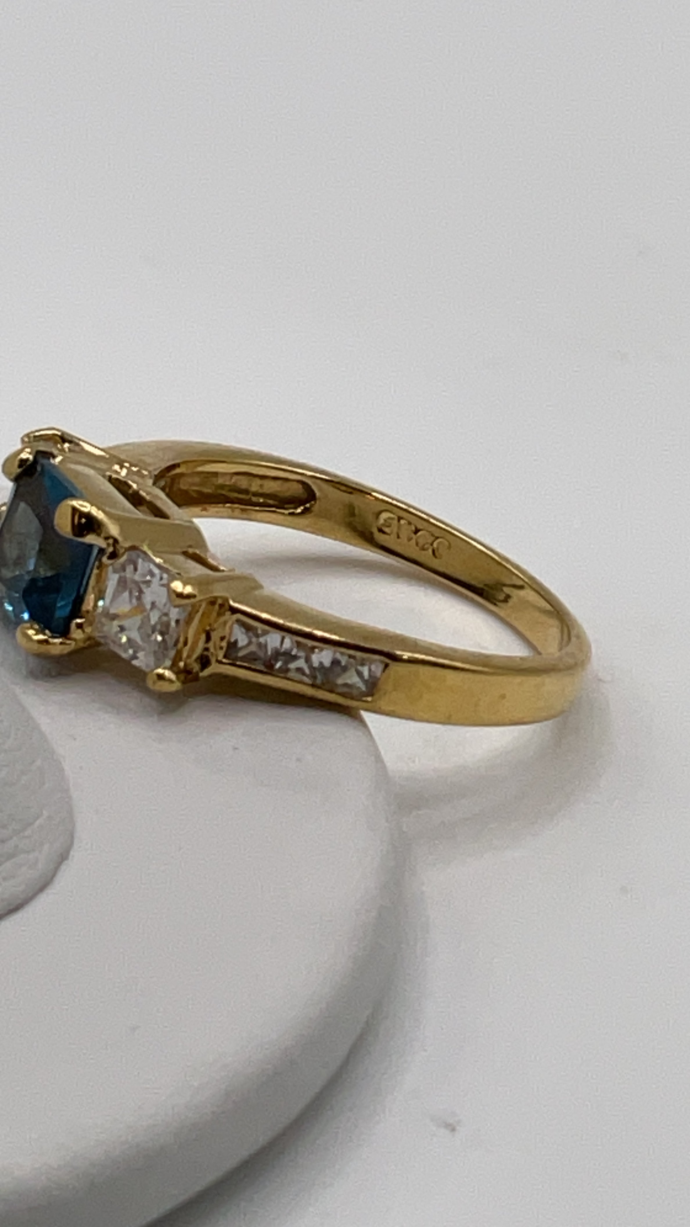 Vintage EDCO Blue Topaz CZ Sterling Silver Gold Vermeil Three Stone Ring - Estate Sale (Great Condition)