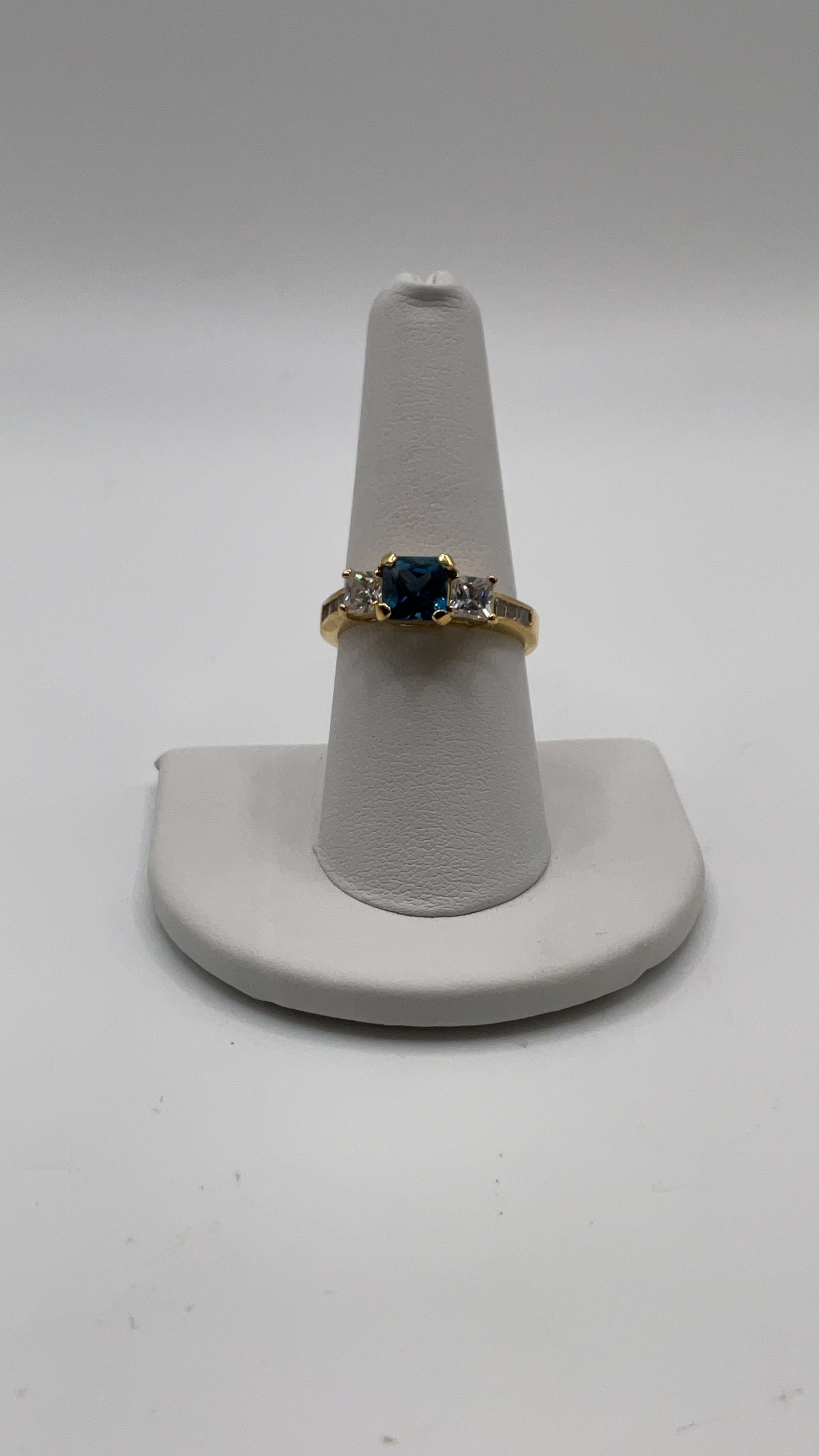 Vintage EDCO Blue Topaz CZ Sterling Silver Gold Vermeil Three Stone Ring - Estate Sale (Great Condition)